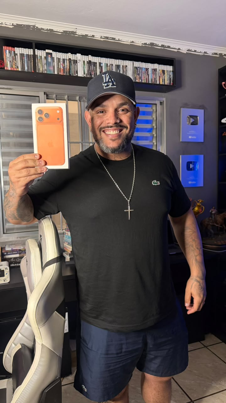 IPHONE 17 PRO MAX - Pablo Loyo & Diego Sheth 
